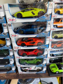 Toy cars 30$ each 1/18