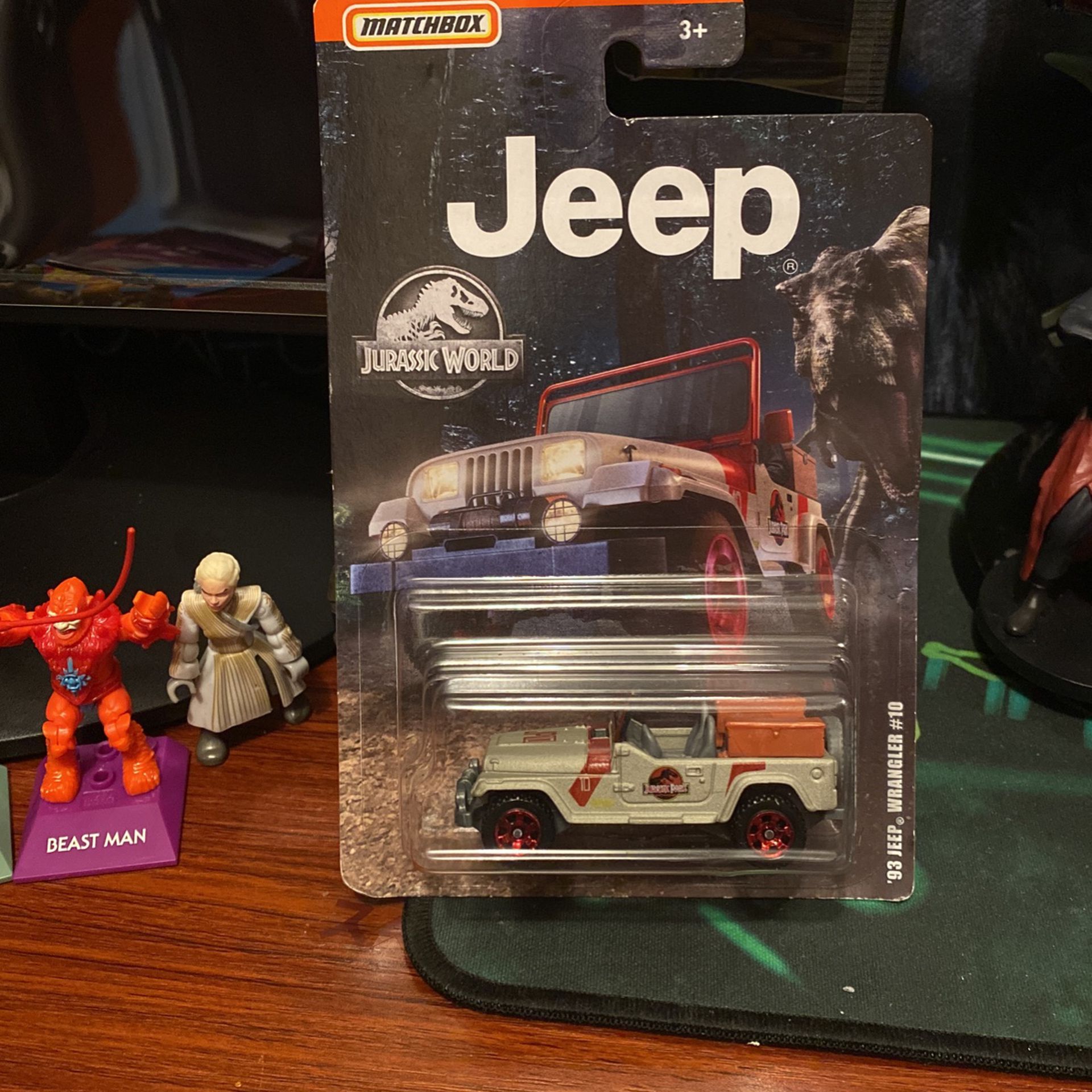 MatchBox  Jeep Brand New Jurassic World