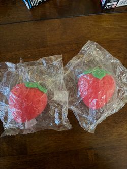Strawberry-Squishy