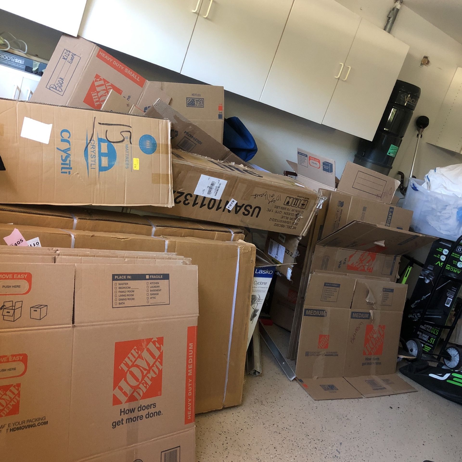 Free Moving Boxes Small, Medium and Large