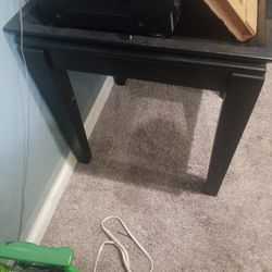 2 Side Tables