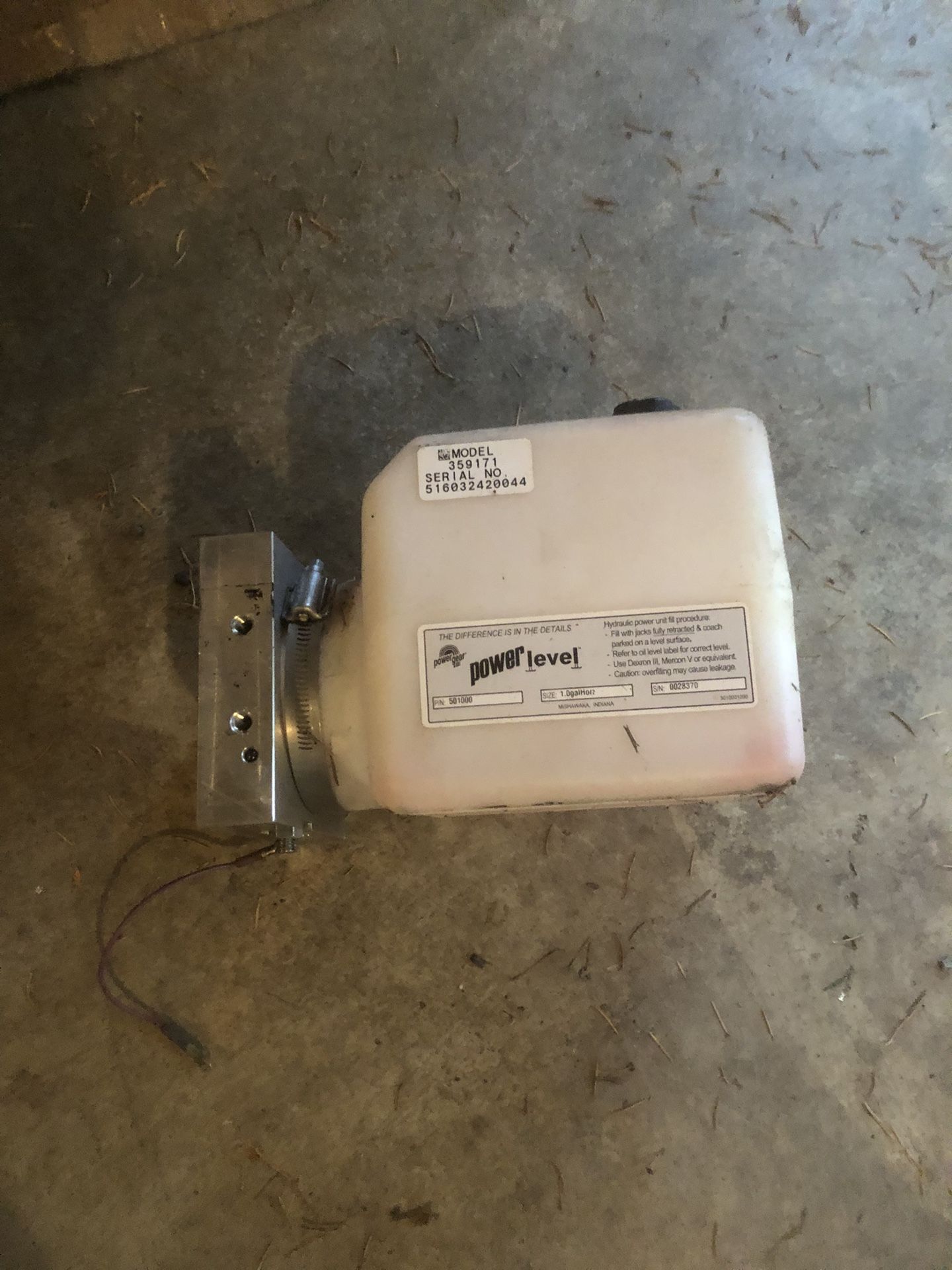 Power Level Hydraulic Pump And Tank