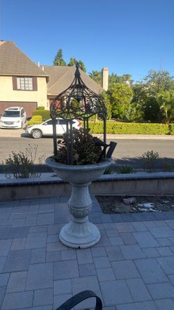 Planter  iron top  with plants