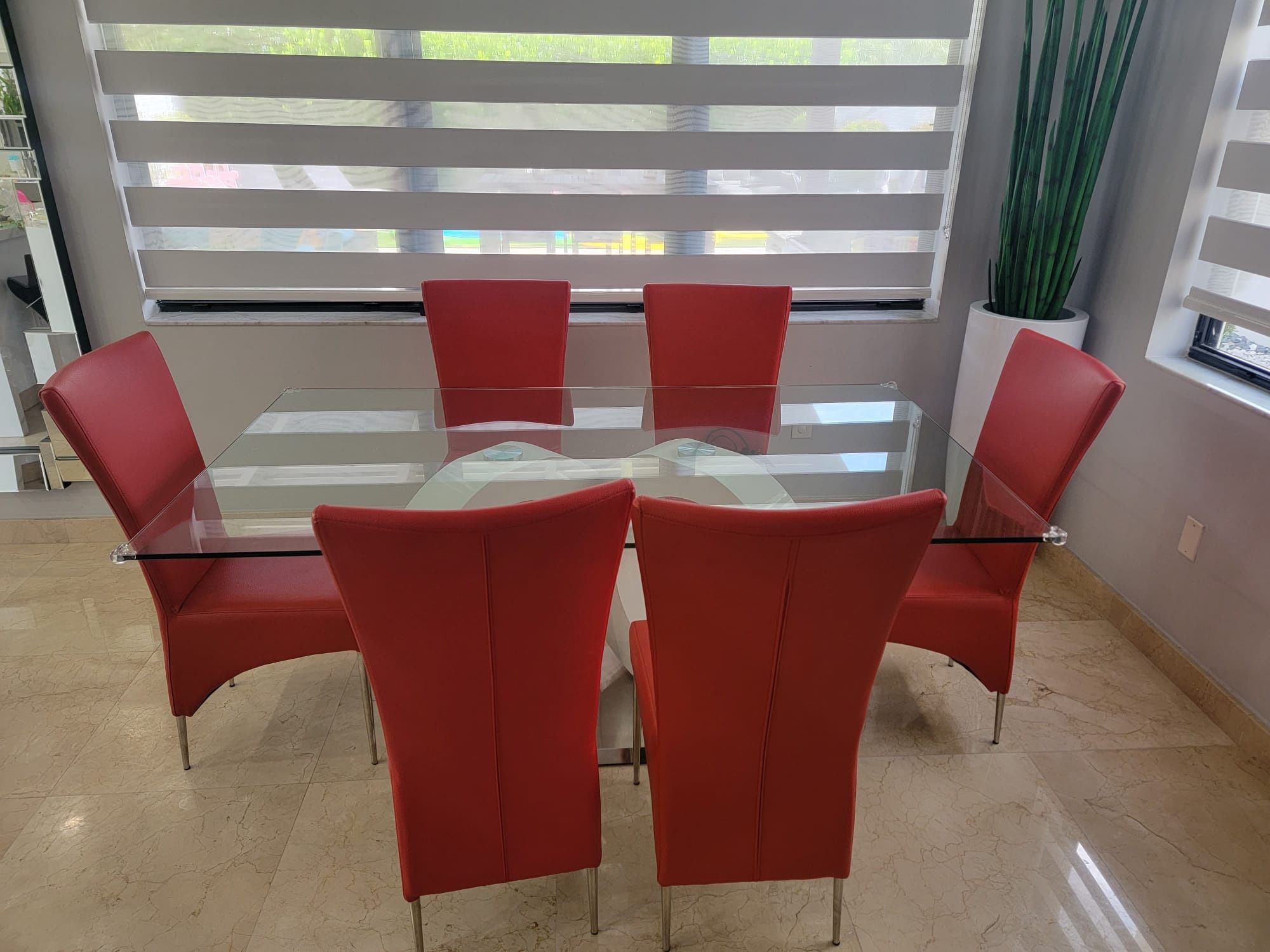 For Sale Table And 6 Chairs From El dorado Furniture Like New.