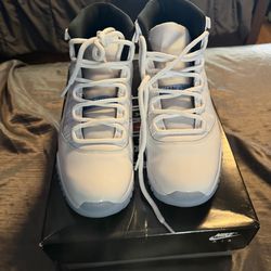 Jordan 11’s size 10