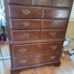 BROYHILL WOOD DRESSER!! MOVING ONLY 150!!!