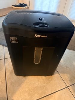 Fellowes Paper Shredder