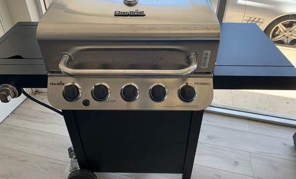 Brand New Char-Broil 5 Burner BBQ Grill! PP