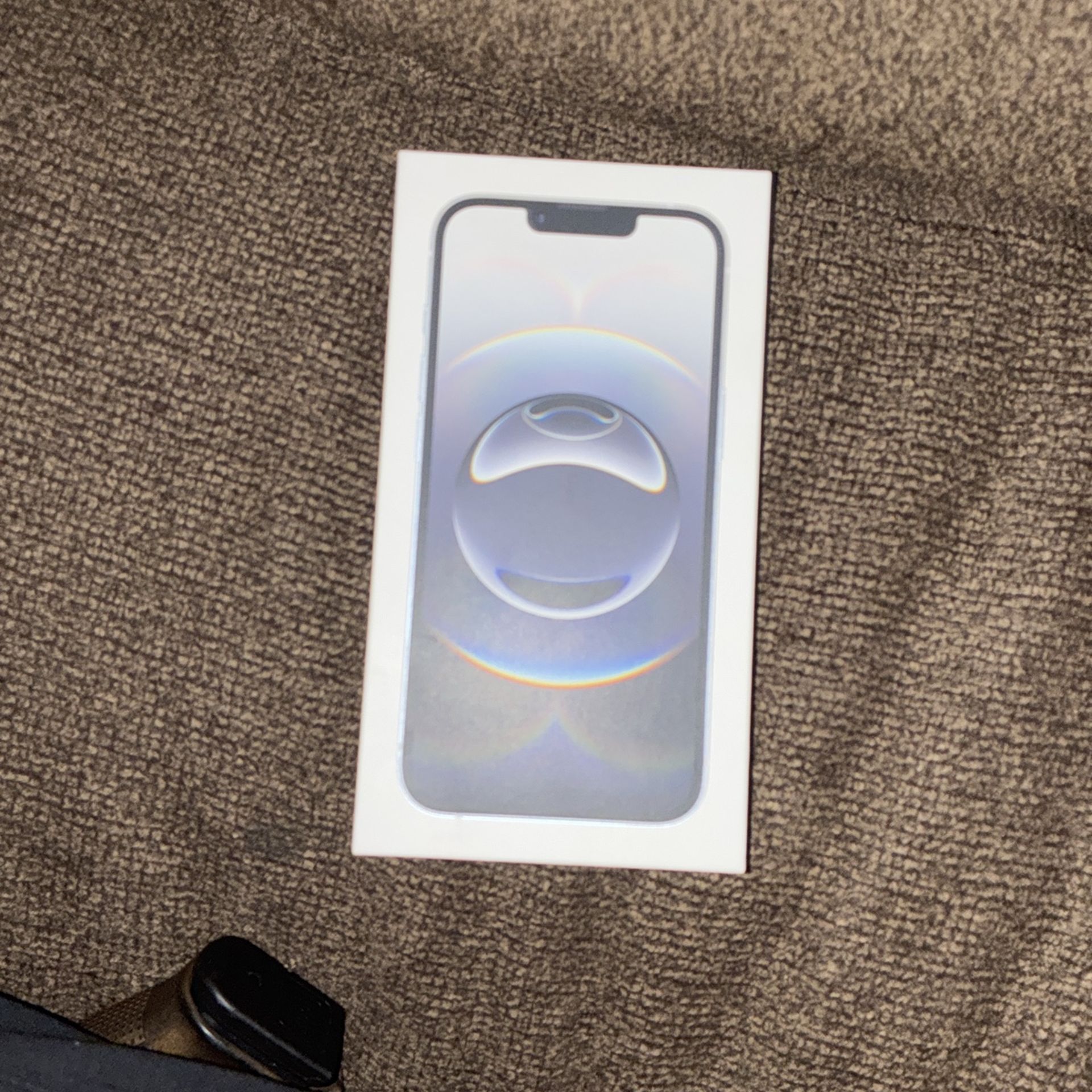 iPhone 16 E
