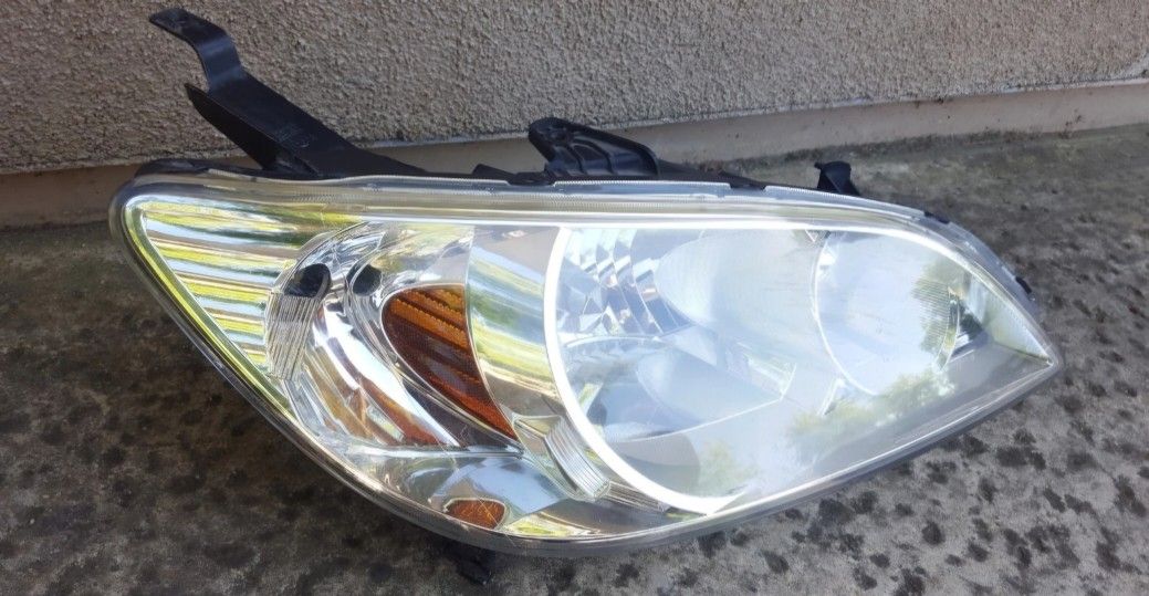 2004 2005 HONDA CIVIC RIGHT PASSENGER HEADLIGHT