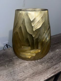 Gold vase