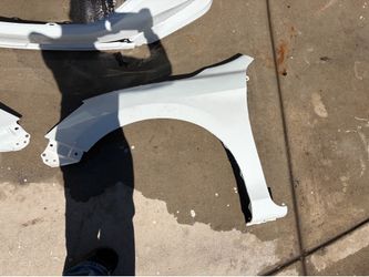2013-2017 honda accord left and right fenders pearl white