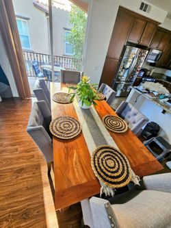 Dining table set