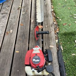 REDMAX HEDGE TRIMMER 