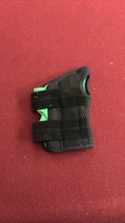 Wrist Support Brace with Velcro Straps