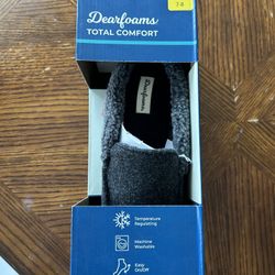 NWT Dearfoams memory foam men’s slippers size S 7/8