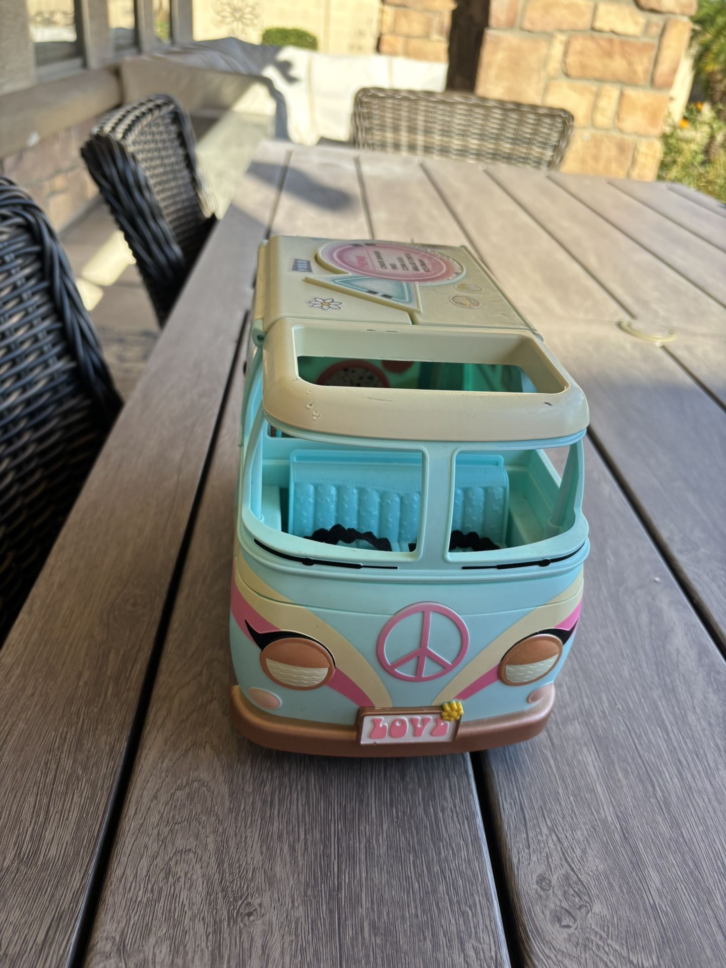 LOL Surprise Grill & Groove Camper Mini Bus