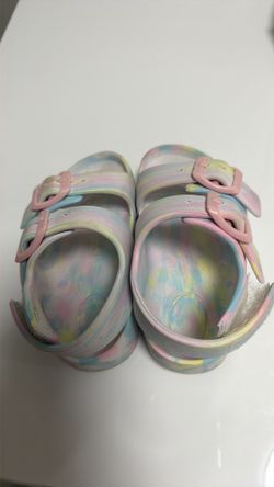 Kids sandals size 6