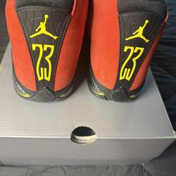 Jordan 14 “ Ferrari”