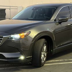 2018 Mazda Cx-9! 3rd Row Seating! Excellent Condition!
