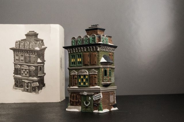 Dept 56 Flat Of Ebenezer Scrooge  & Accessories 