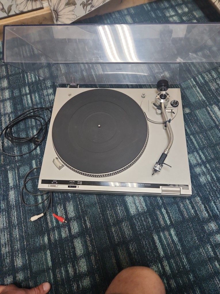 1978 Technics SL-B2 Turntable