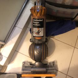 Dyson Ball Multi Floor(Price Is Negotiable)