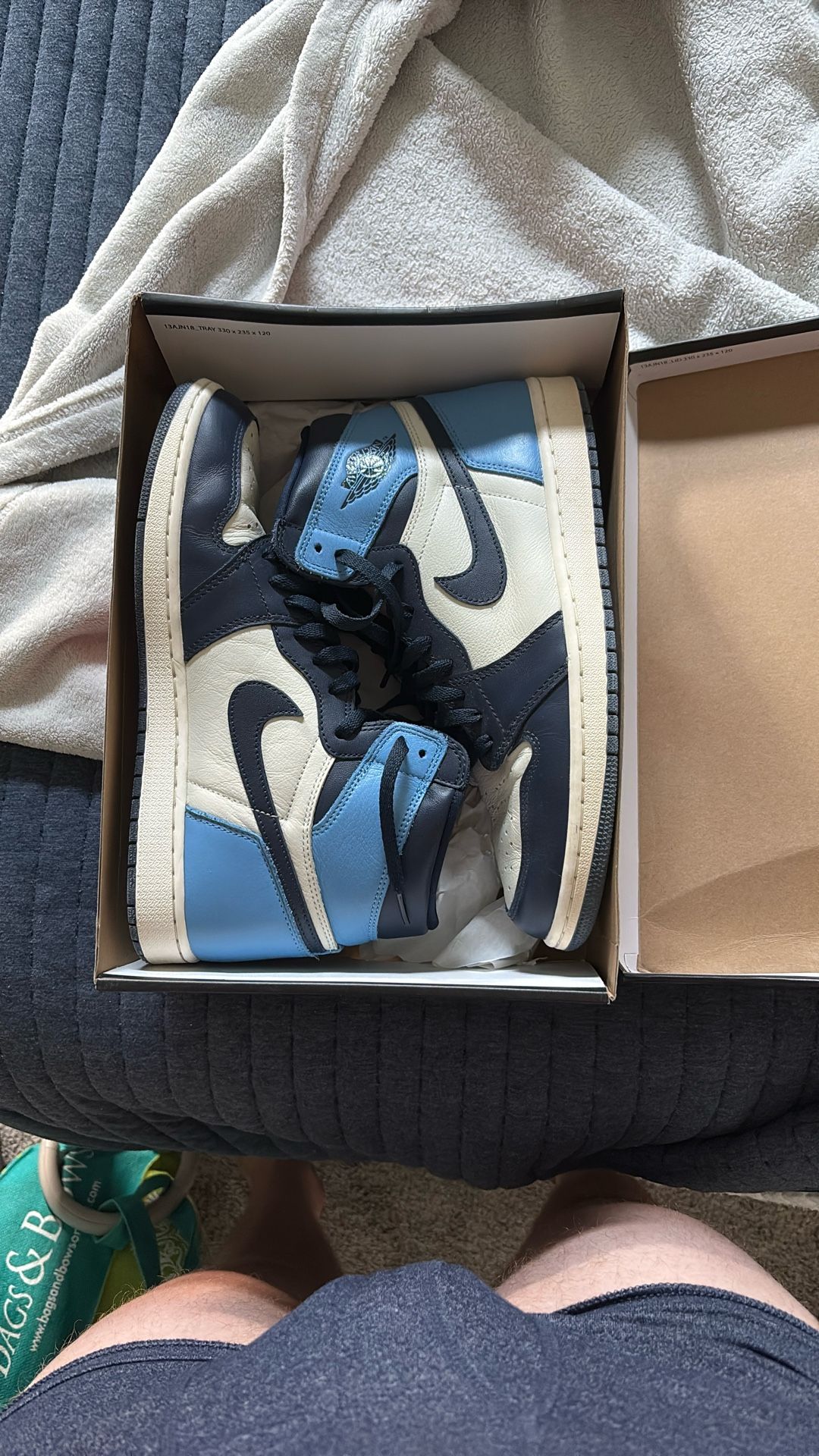 Jordan 1 Retro Obsidian Size 11