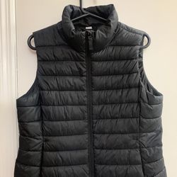 Old Navy Black Vest Large
