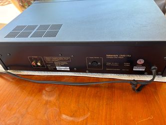 Nakamichi OMS 7A II CD  plays