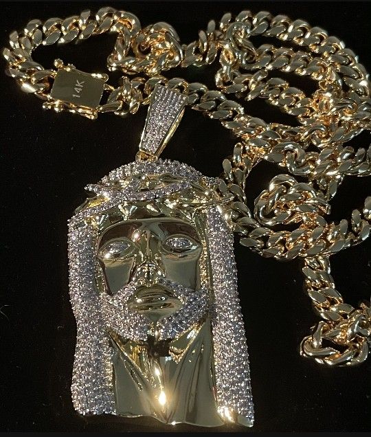 Chain And Jesus Pendant 14k Gold Plated Doesn't Loses Color