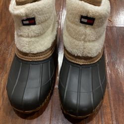 Brand New Rain Boots Size 9