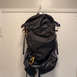 The North Face Zephyrus 26 S/M Internal Frame, Hydration pocket Trail Backpack