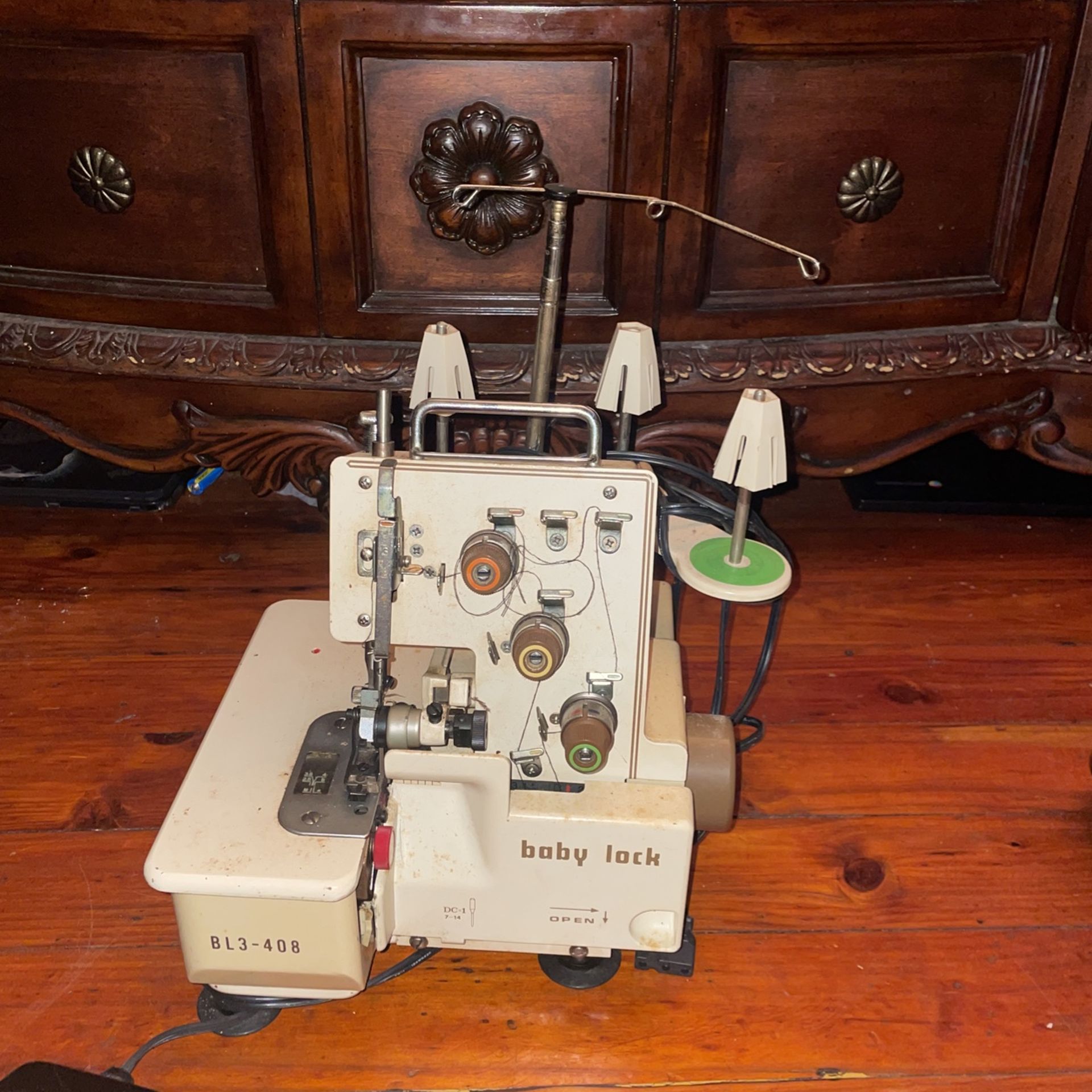 JUKI BABY LOCK BL3-408 Sewing Machine