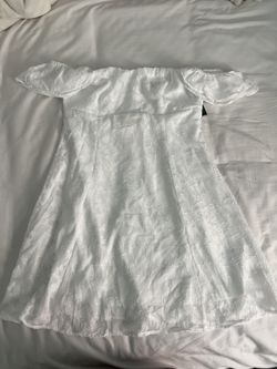 Off The Shoulder White Dress Size Small