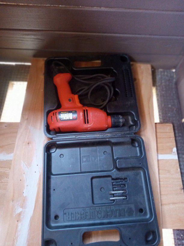 Black And Decker Corded Drill 