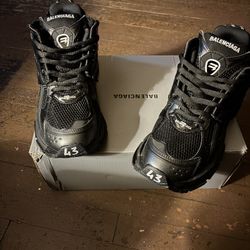 Balenciaga, Black Size 10