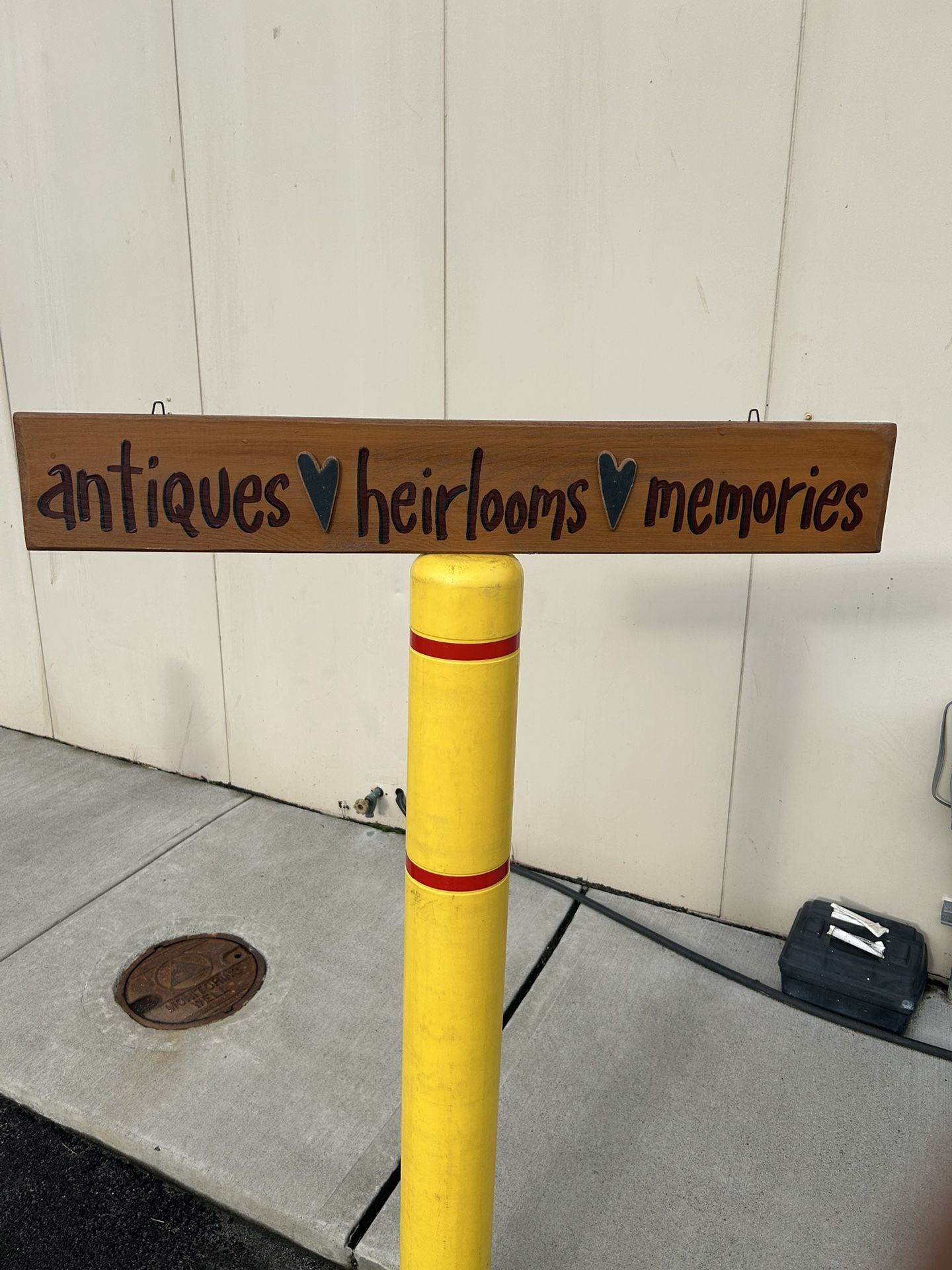 ALL WOOD ANTIQUES,HEIRLOOMS,MEMORIES plaque SIGN 36X5 1/2 X3/4