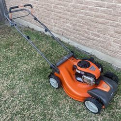 Lawnmower self propelled