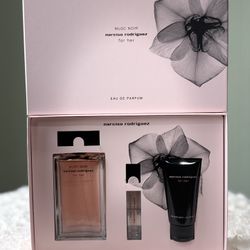 Narciso Rodríguez Musc Noir Perfume Set