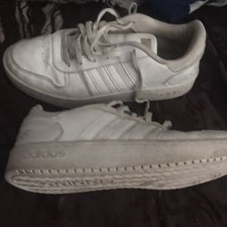 Nice leather Adidas sneakers size 8 1/2 only $20 please see all pictures