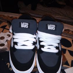The Vans Tennis Shoes Size 5.5 Brand New Out Of Box