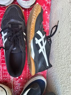 ASICS Upcourt 3 Women’s Size 9