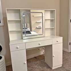 Hollywood Glam Vanities Ready For Purchase