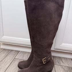 Tommy Hilfiger, size 8.5, color gray swayed leather