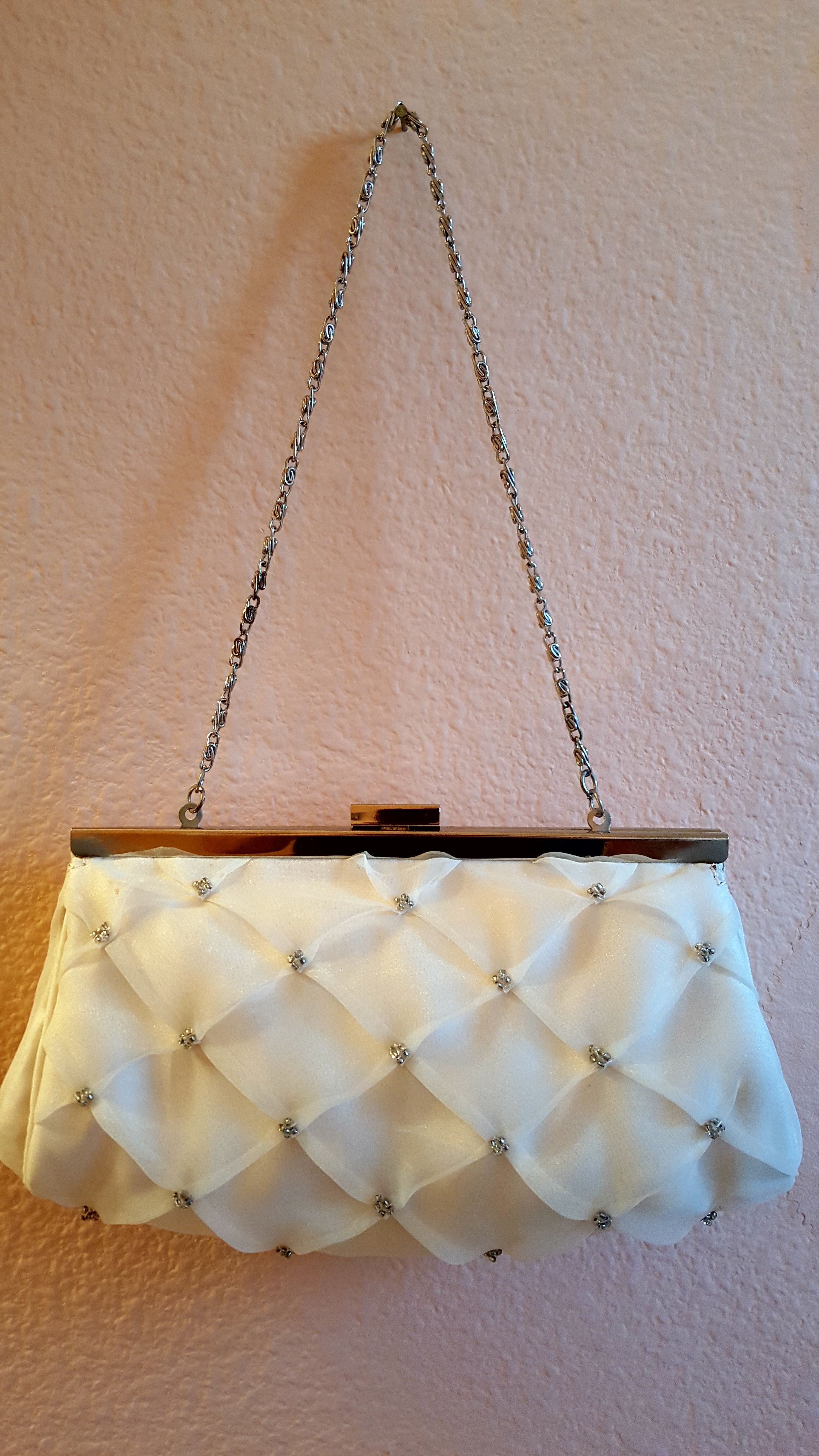 Bridal purse/wedding dress/wristlet/clutch & sac & book lot
