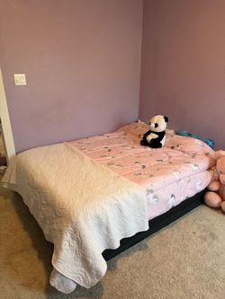 Queen mattress and box