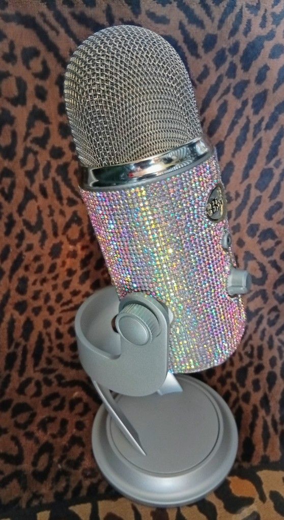 Professional Studio Blue Microphone - Yeti Silver & Multi Color Diamonds