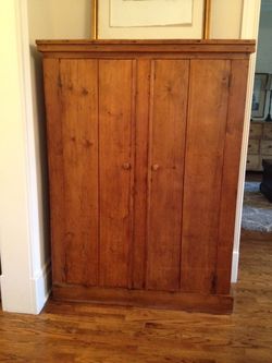 Armoire- antique