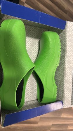 Women’s slides